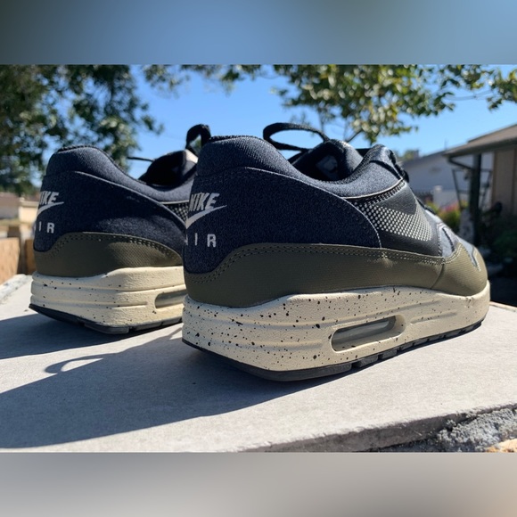 Nike Air Max 1 ‘Medium Olive’ AO1021-200 - Picture 5 of 13